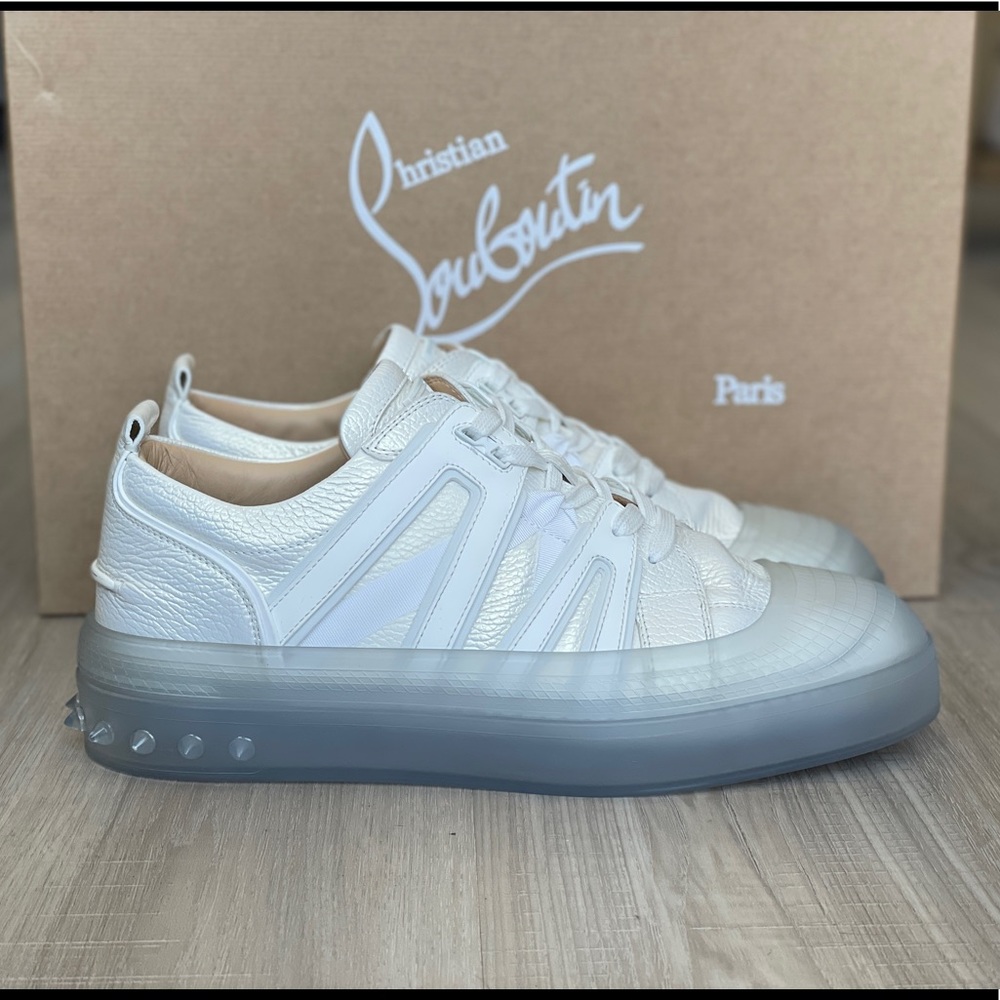 CHRISTIAN LOUBOUTIN Vida Viva Metallic Clear-sole Low-top Sneakers In Champagne